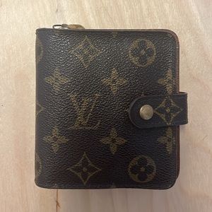 Louis Vuitton Brown Monogram Lv Classic Compact Zippy Bifold Wallet